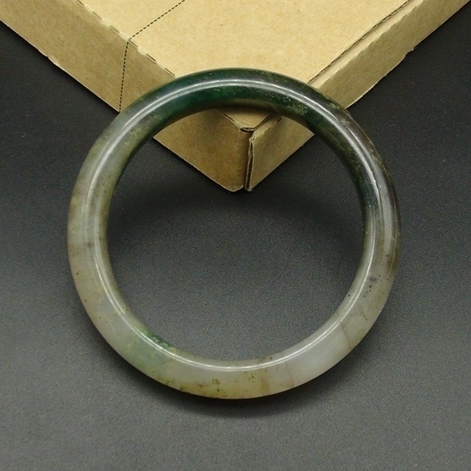 独山玉透水冰白酱蓝料手镯57MM