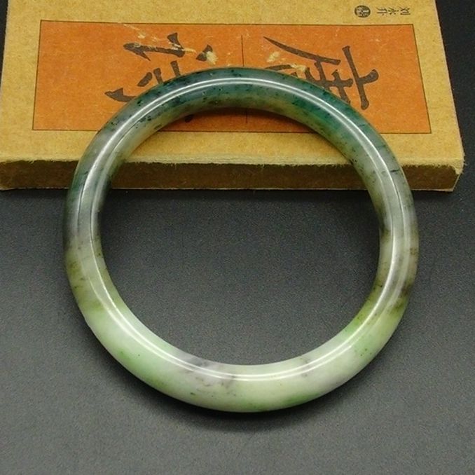 独山玉透水绿白酱黄蓝五色手镯57MM